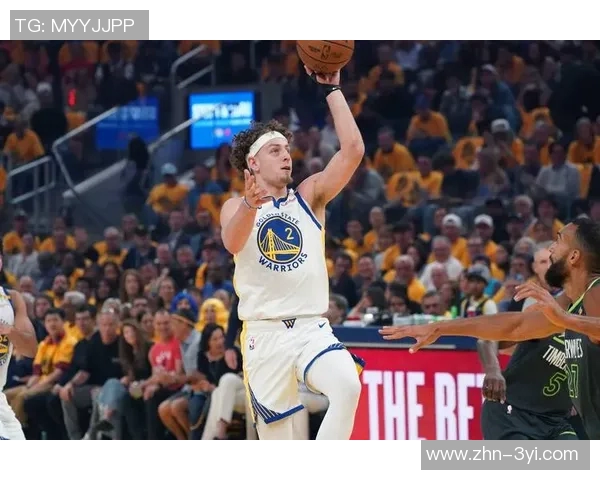 巴特勒强势突破篮下完成折叠打进并造成对手犯规精彩瞬间